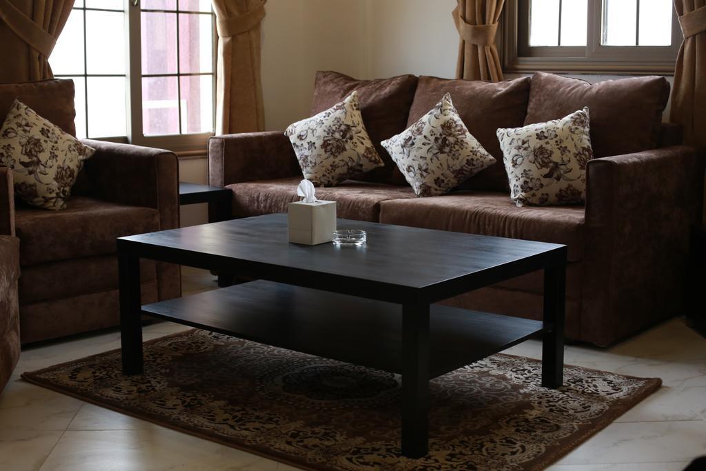 Continental Suite Salmiya 部屋 写真